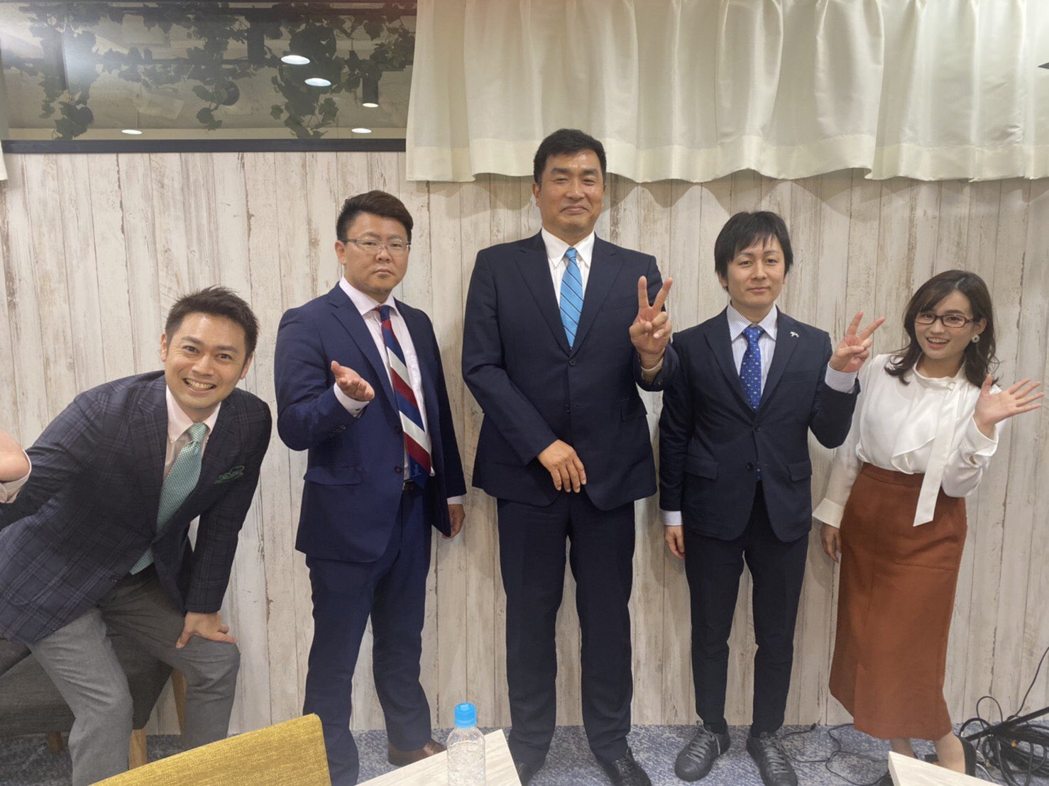 高野貴裕 Tbsアナウンサー 土曜日競馬はいかがでした さぁ 明日はいよいよg1天皇賞春です 阪神競馬場芝30m 長距離を制するのはどの馬だ 金満dream 今回の配当は当たれば デカい そして 山本昌さんもデカい パラビ 天皇賞 山本昌 競馬