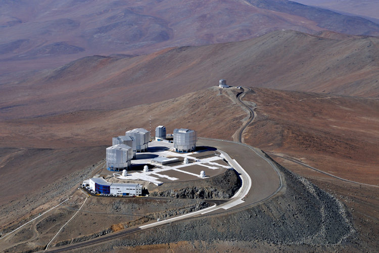 In addition to the 4 large 8m telescopes you saw before, there are 4 smaller telescopes (ATs) that can be moved for interferometric purposes. You can see them in front of the large telescopes in the next picture.