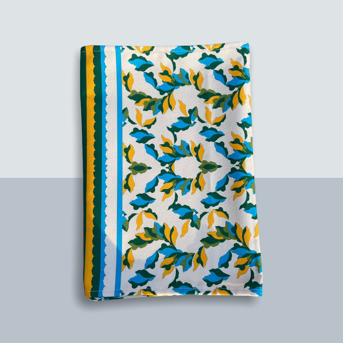 edge_meadow's tweet photo. New organic cotton table runners in my #Etsyshop Retro Leaf Printed #TableRunner #housewarminggifts  https://t.co/ItmeIZtWrJ https://t.co/7545GDYnUn