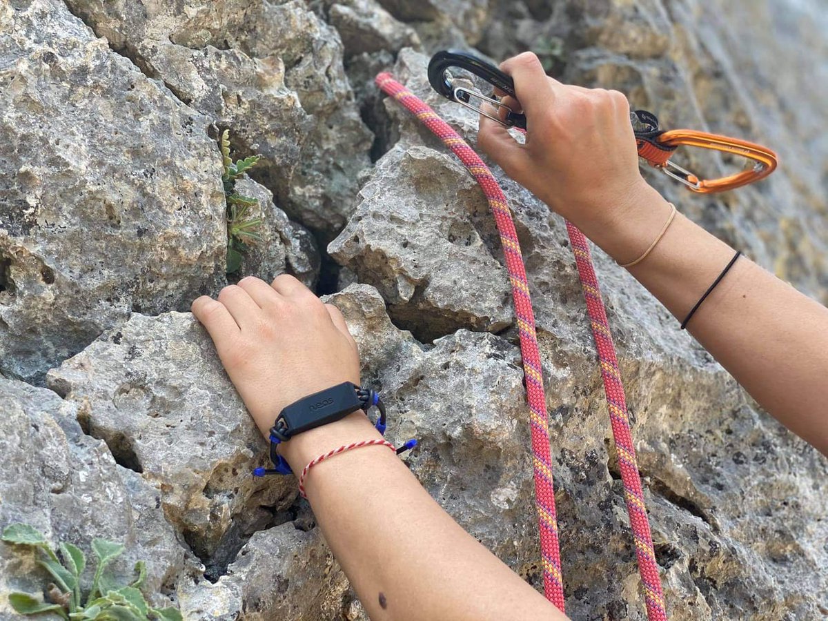 BeyondNeos's tweet photo. In the easiest moments and the toughest ones, #Neos wearable makes your life easy. Pay contactless wherever you are. Check Neos collection: https://t.co/YaJHNOLEaI
#safepay #fidesmopay https://t.co/0bW2uNWmyl
