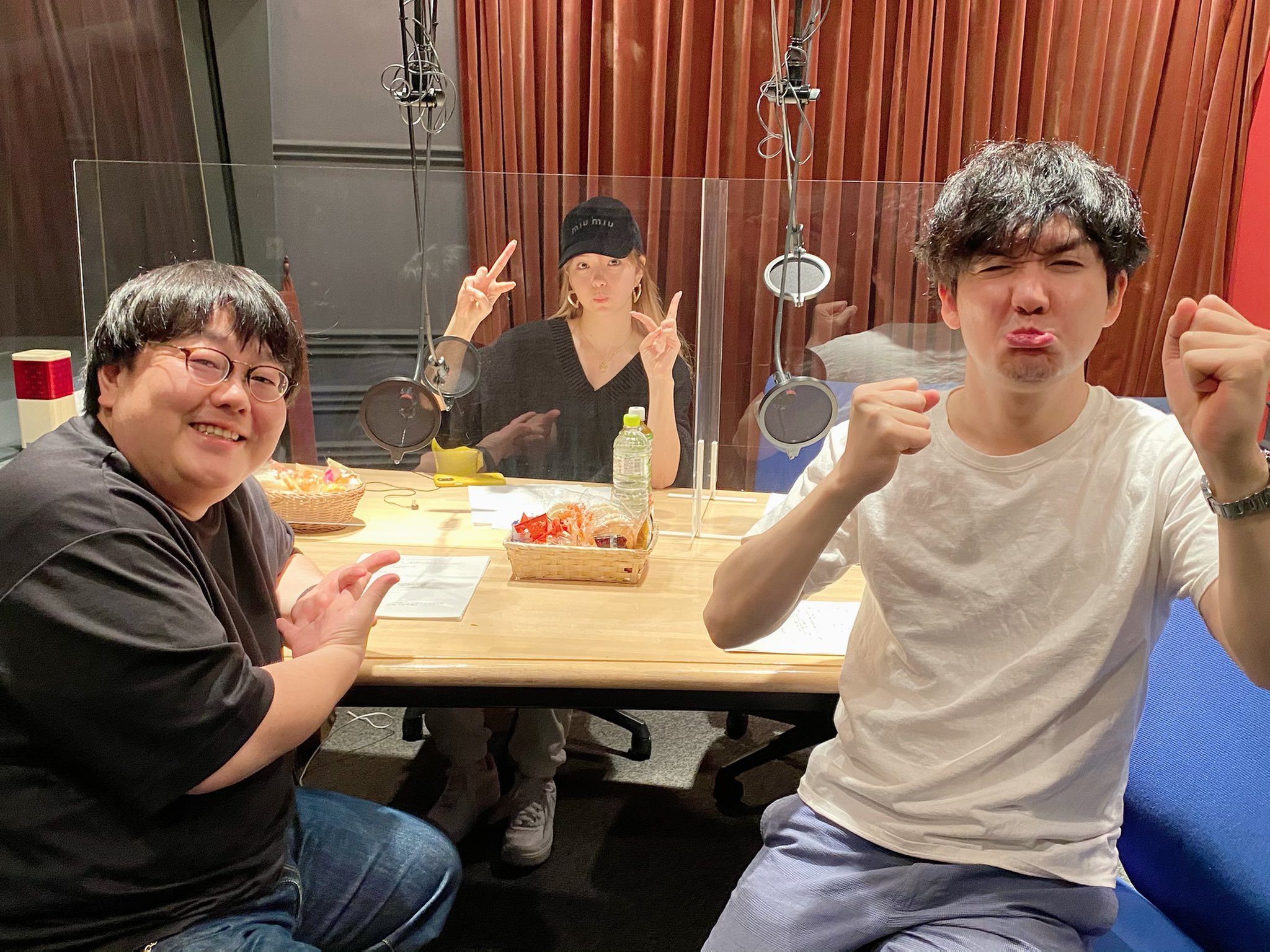 藤田ニコルのあしたはにちようび このあと夜７時 アットホーム Presents 藤田ニコルのあしたはにちようび 新企画 アカペラ生電話 リスナーに電話をつないで 即興で歌を歌ってもらう謎企画です にこにち 藤田ニコル タイムマシーン３号