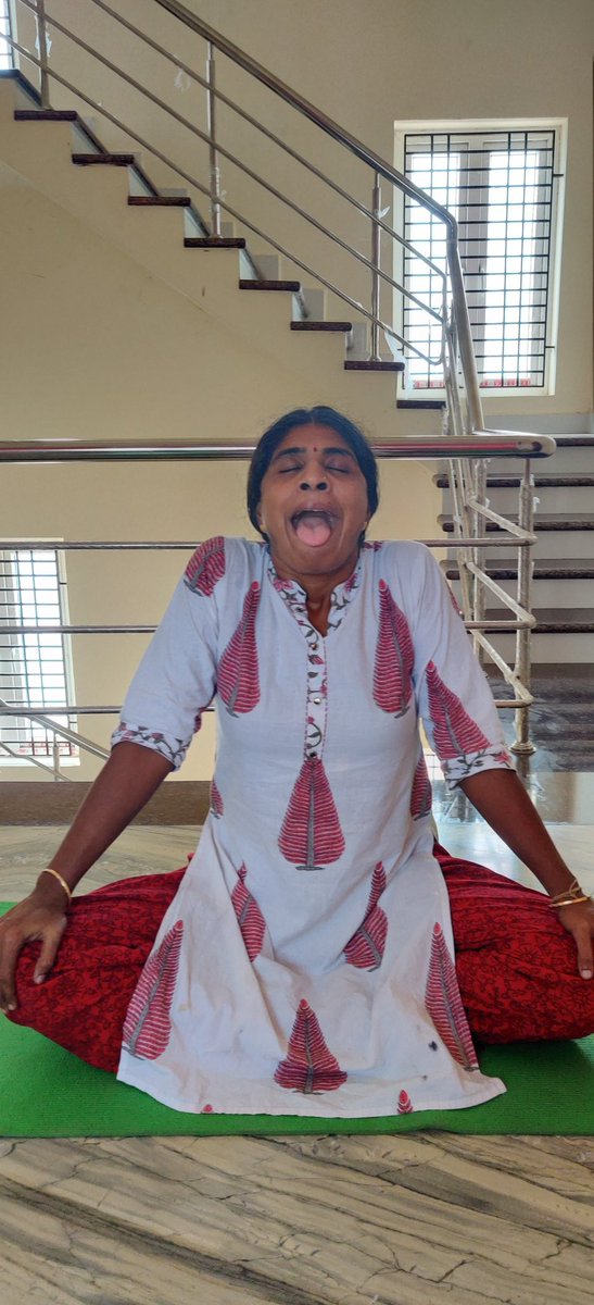 Rajalak65691731's tweet image. Try SMS challenge.
I have taken 7 days Immunity Boosters challenge.
Day 1,
Shashtanga
Makrasana
Simha kriya
#SMSchallenge
#Sashtanga
#Simhakriya