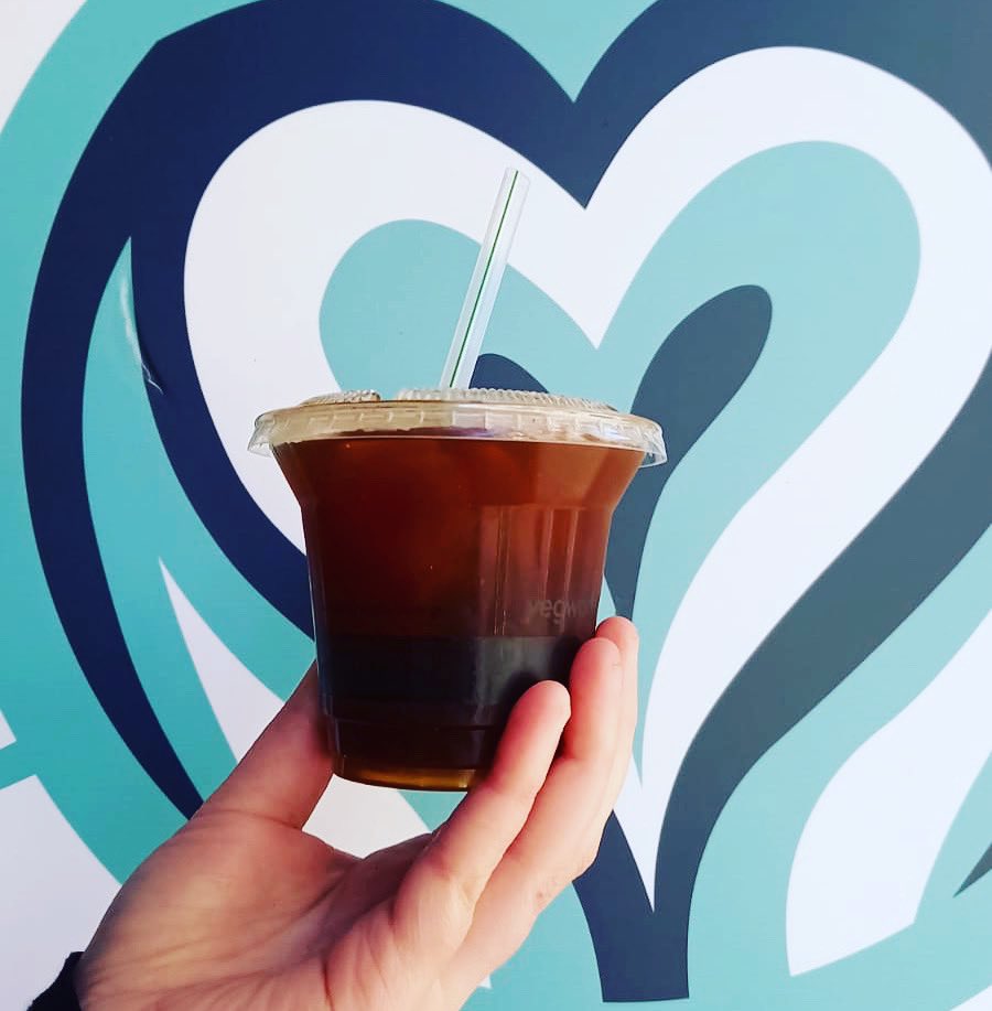 Cold brew is back😍

First up is @bailiescoffee Ethiopia Koke with flavours notes of Dried Apricot, Cardamon, Lemon Zest.....

....absolutely mouthwatering 🤤

#weekend #weekendvibes #weekendmood #bankholidayweekend #dayoff #espresso #coffee #coldbrew #galway #supportlocal #love