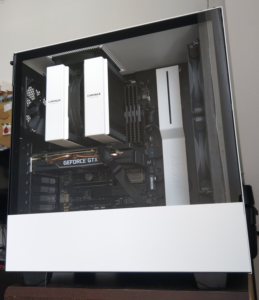 iliedua's tweet photo. Perfectamente balanceado, como debe ser ☯️ #NZXT @NZXT_ES @ASUS_ib @CORSAIR https://t.co/pAvWX3Bclv