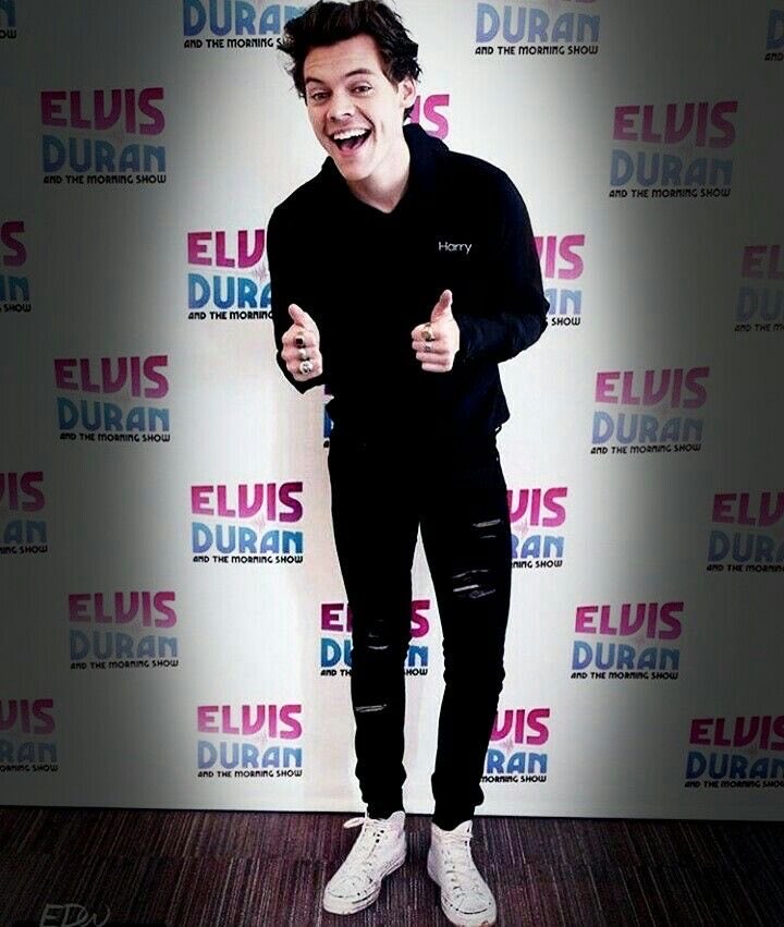 Harry Styles a beautiful thread :