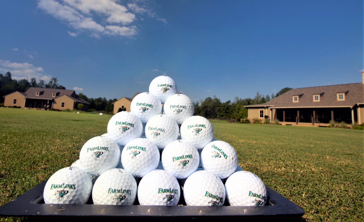 PursellFarms's tweet photo. Sometimes it's all about #golf. Cabins surround a #puttingcourse for a little extra convenience and fun. Spacious 4 bedroom cabins also have golf cars parked out front. #welovegolf #FarmLinks #getonthecourse #playyourbestround https://t.co/vtlmI7XIUJ