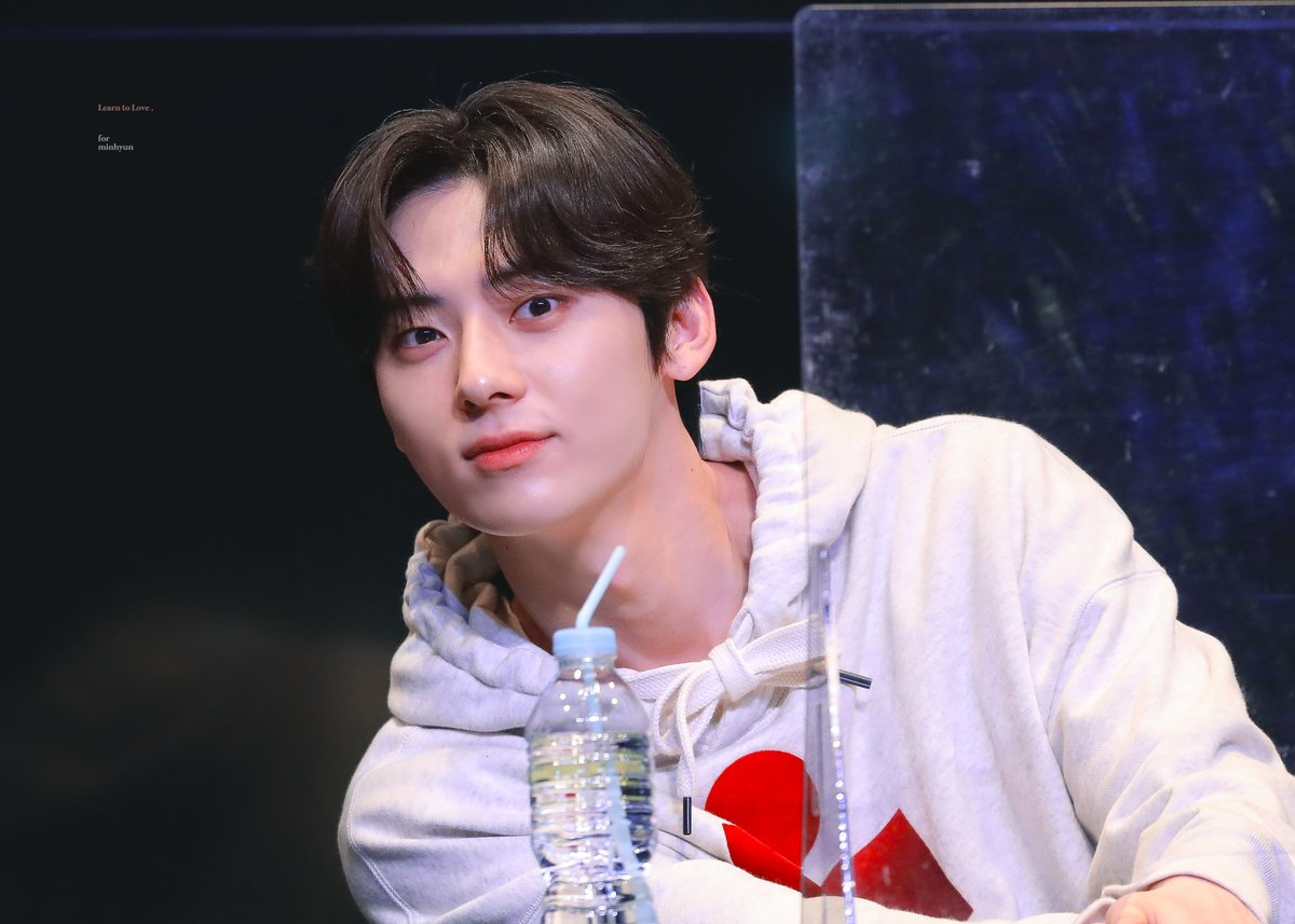 210501 오늘의 겸댕 #황민현 #민현