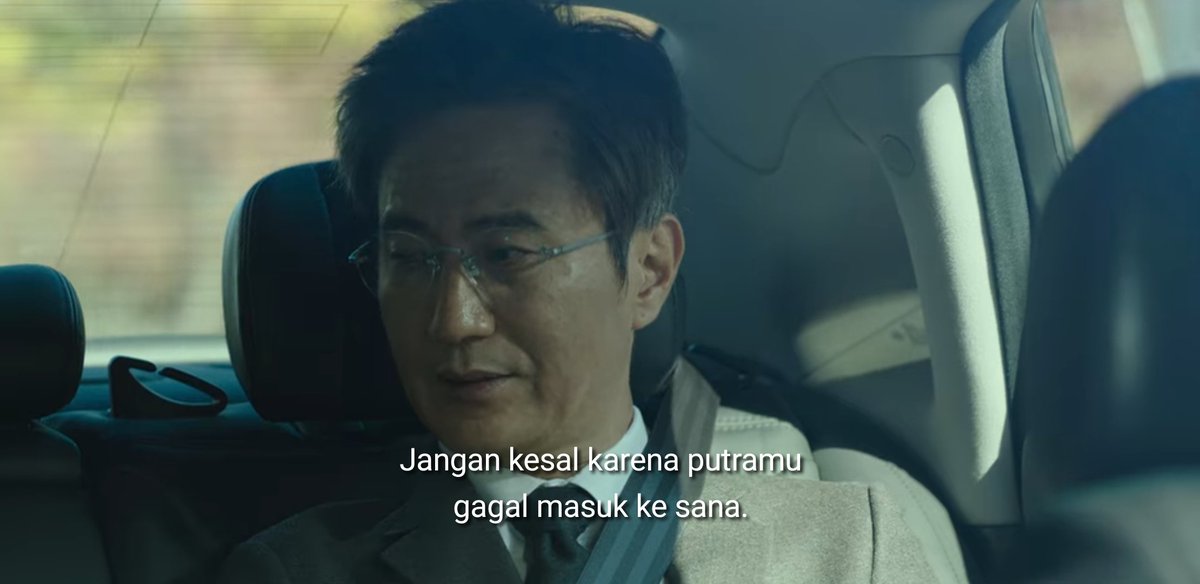  JEON YESEULDari dialog ini emang kayanya pacarnya Yeseul = anaknya bapak2 anggota dewan ini #LawSchool