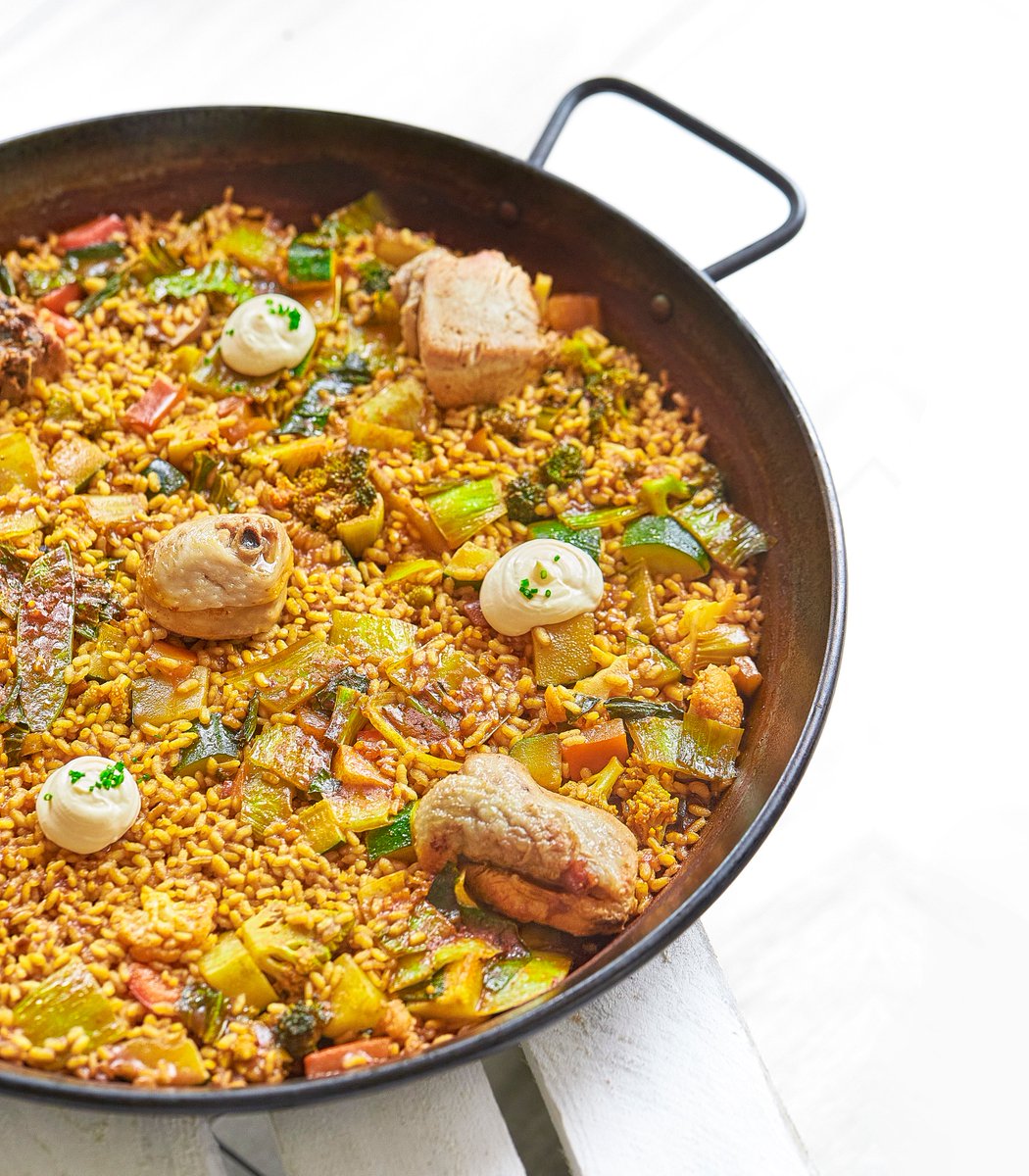 verdeliveryes's tweet photo. ¿Hay mejor plan que tomar una paella con amigos? https://t.co/zV8HRnQdZ7