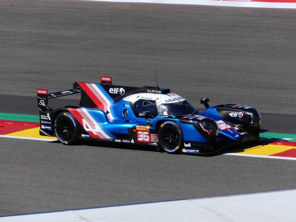 gibsontech1's tweet photo. Nearly time to race at #6HSpa! 14 LMP2s and the @SignatechAlpine Hypercar powered by Gibson engines. Have a great race all! @FIAWEC #WEC #GibsonTechnology #Hypercar #LMP2 https://t.co/bgRlanHM00