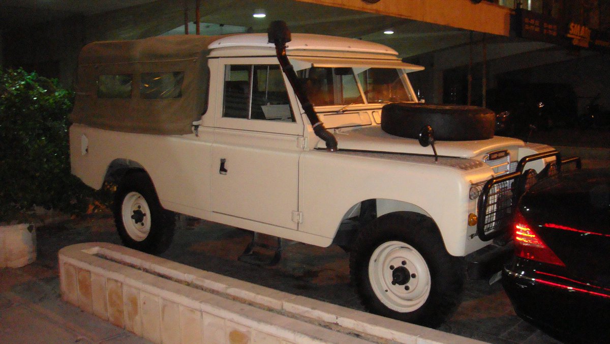 اليوم العالمي لسيارات لاندروفر / رينج روفر والذي يصادف 30 ابريل من كل عام 

🇬🇧 Happy World Land Rover Day 🇬🇧 
Some of My Camera 📷 Archives 2005-2021 
-
#WorldLandRoverDay #1948 #2005 #2021 #landrover #rangerover