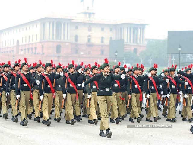 #nccdtegujarat #EkMaiSauKeLiye is a Campaign initiative by NCC Dte Gujarat on Covid Appropriate Behaviour &amp; imp of vacntn.Each Volunteer Cadet will proudly contact 100 family &amp; frnds on tele to spread awareness &amp; give Moral &amp; Emotional sp with a human to human touch <a href="/HQ_DG_NCC/">National Cadet Corps</a>
