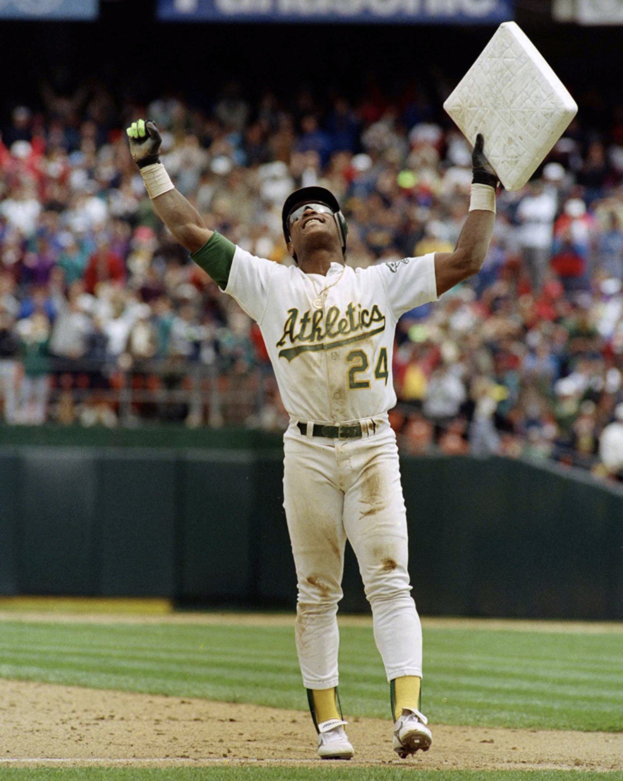 Darren Rovell on X: 30 Years Ago Today: Rickey Henderson steals