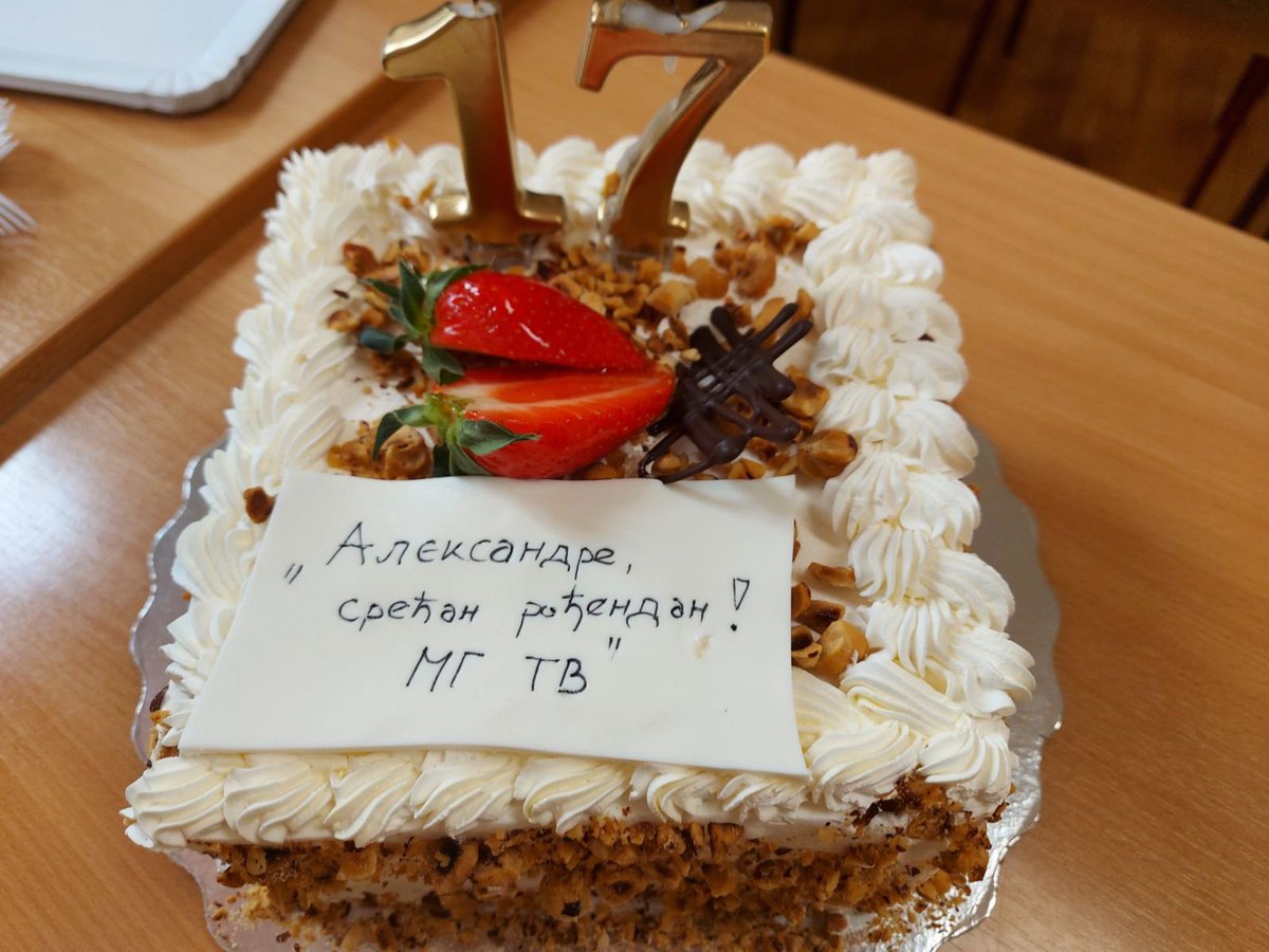 MatGimTV's tweet photo. Снимили смо пету емисију МГ Инфо која ће бити објављена вечерас у 22 часа. 😀 Будите уз наш Јутјуб канал вечерас у 22! https://t.co/CIOqN6Lv1T https://t.co/w2lx9bgcjc
