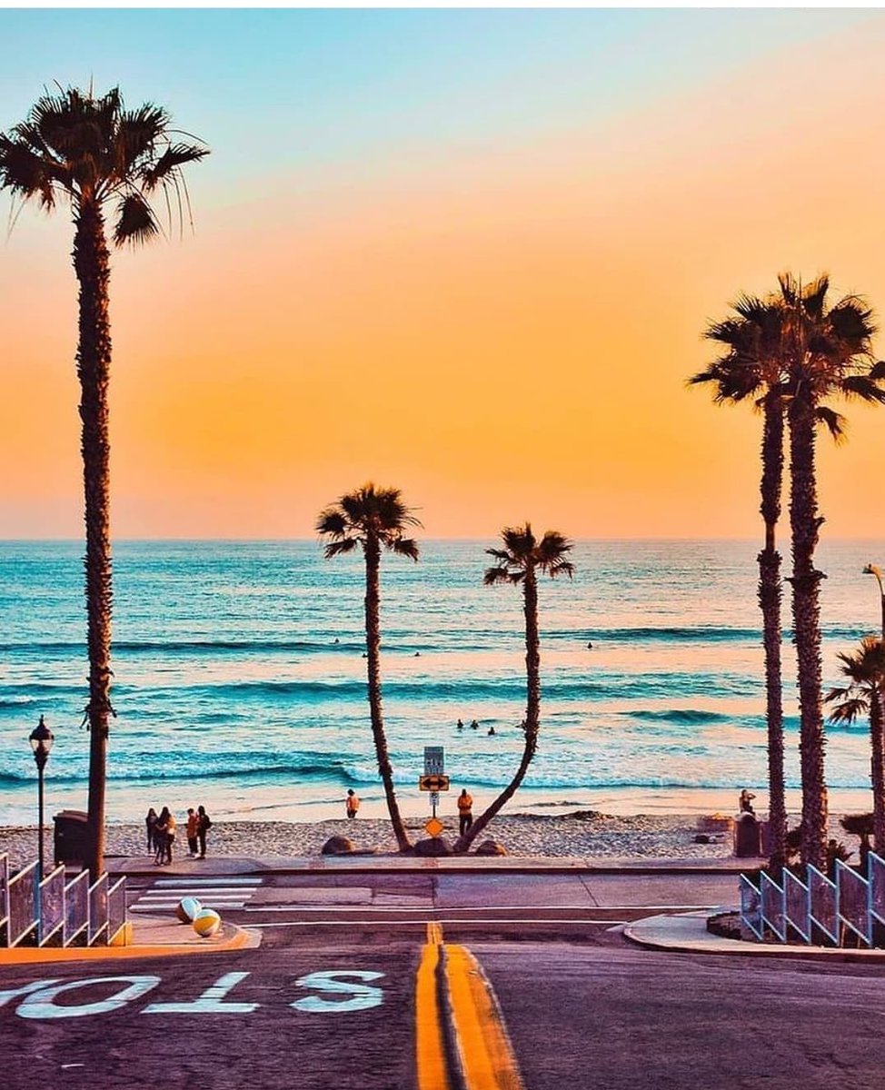 ineedtours's tweet photo. There are many reasons to visit California because there's something for everyone in the Golden State – fun, adventure, beauty, and history await you in this particular West Coast state.

👉 Our tours: https://t.co/gxpdm7h6e9 https://t.co/102awzxXE4