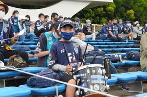 朝日新聞デジタル ゴール裏 太鼓鳴らす10歳 コロナで声出せないが T Co Dvxmymsd5o 嘉斗君が 太鼓 をやりたい と買って出た 声が出せないのは寂しいけど 代わりに太鼓の音で アビスパ が点を取るために応援したい ルールを守りながら 朝日新聞デジタル ゴール裏 太鼓鳴らす10歳 コロナで声出せないが T Co Dvxmymsd5o 嘉斗君が 太鼓 をやりたい と買って出た 声が出せないのは寂しいけど 代わりに太鼓の音で アビスパ が点を取るために応援したい ルールを守りながら