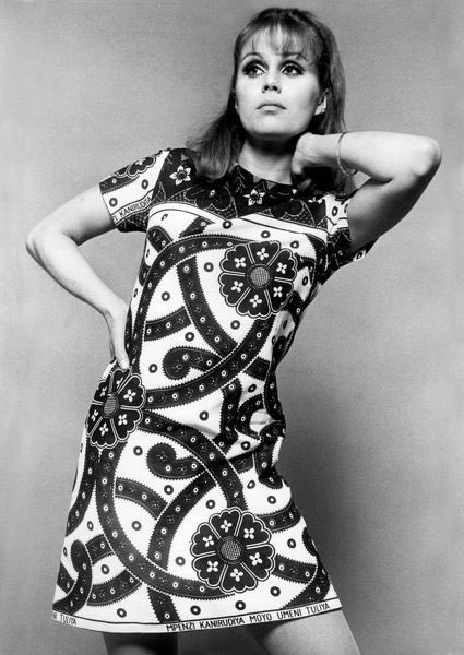 Happy birthday Joanna Lumley ! 