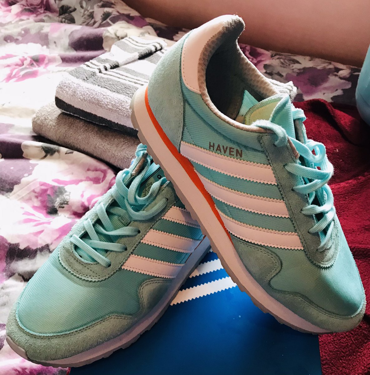 Suns out on and off so time for annual Summer outing of these guys that I got in 2017 #haven #3stripes #adidasfamily @adiFamily_ https://t.co/umRtRGOslH