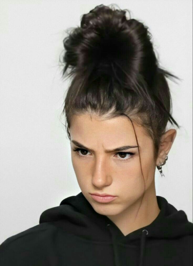 SwypeHouse4's tweet photo. Happy birthday Charli, everything is fine in your life, thank you for everything, for making me a better person with your positive messages, you are my inspiration, you are an amazing girl, you are a pride for anyone, + 
#CharlisBday @charlidamelio https://t.co/H9vk8ePHvi