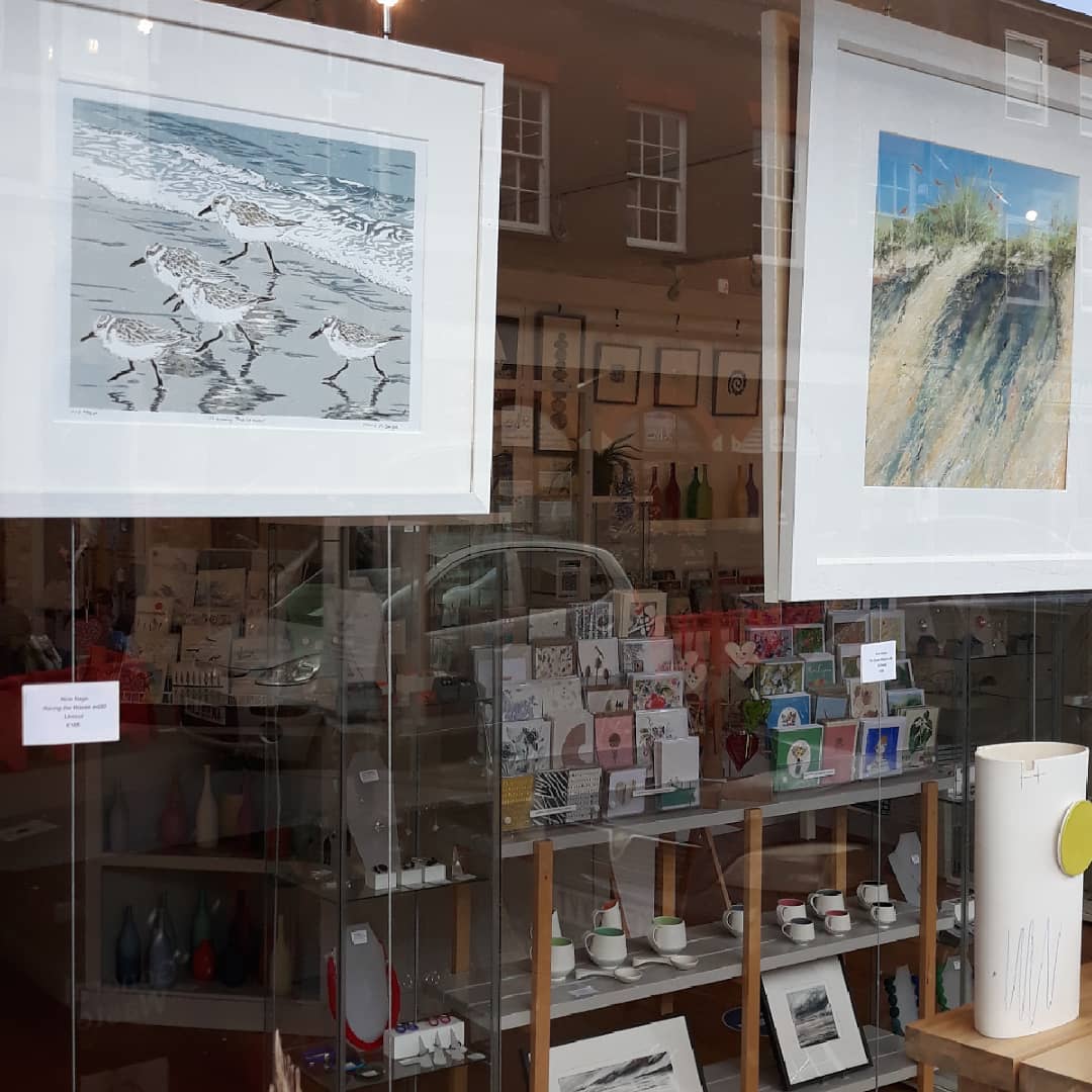 <a href="/VK_Gallery/">VK Gallery</a>'s Escape to the Coast exhibition starts today. Absolutely delighted to be in the window with "The Dunes Whisper to Me", alongside my good friend <a href="/NinaSageArt/">Nina Sage</a> with her "Racing the Waves". Do check out this lovely art gallery if you are in St Ives. #pastel #sanddunes