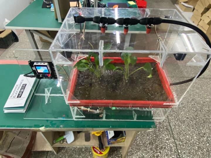 Esp32Cam's tweet image. The small smart farm model based on the ESP32 Rubik Cube-1 host is convenient for children to cultivate AI programming education and observe the interest of things carefully. aliexpress.com/item/100500177…