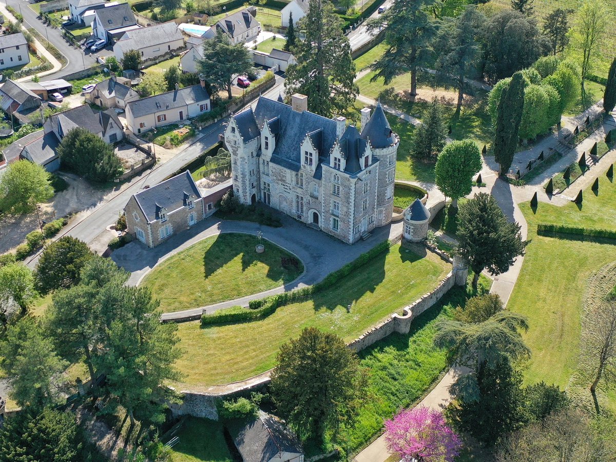 Châteaux & Histoire tweet media