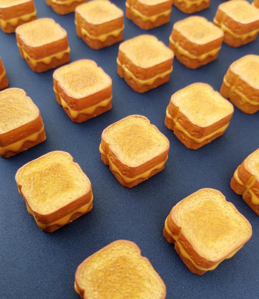 เป็นคีย์แคปที่เหมือนขนมปังมากกกก กรี๊ด 30$ สวยจัด 🍞🥖