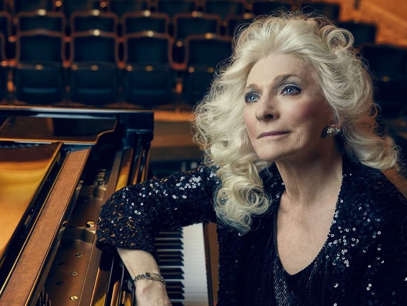 Happy Birthday to Judy Collins! Looking amazing at 82. 