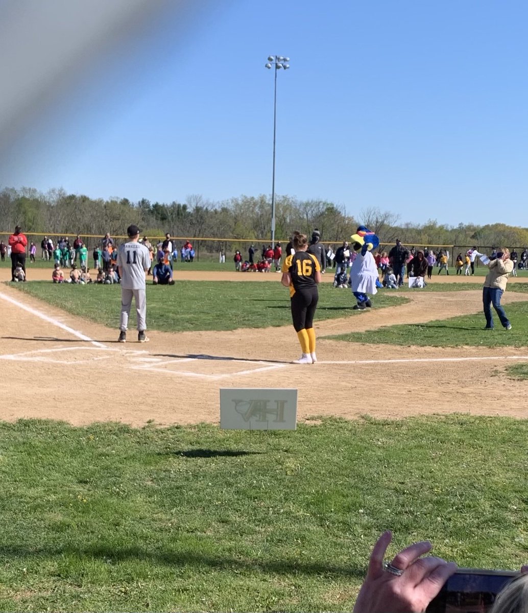shorsleyteach's tweet photo. Had a great time watching so many baseball and softball players in the opening day parade! First pitch with Boomer! “Play ball everyone!” #tgproud #BTpride https://t.co/TzOaiT7ckH