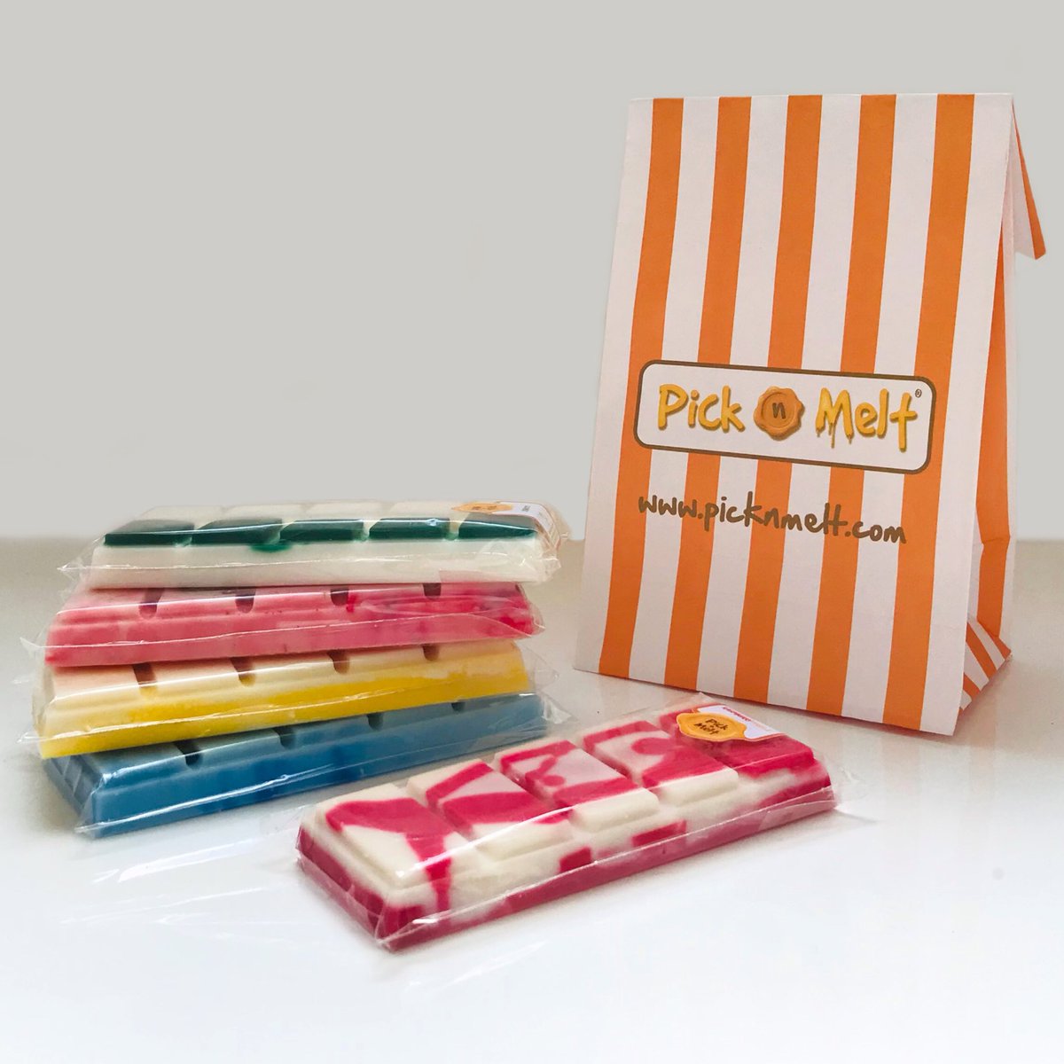 Buy 2 get 2 FREE on our new Wax Melt Snap Packs with Biodegradable packaging! Pick from 8 different sets put together from our 500 available scents!

Long lasting amazing scent throw!

picknmelt.com/product/wax-me…

Offer ends 31st May 2021. Also available in store.

#waxmelts #snapbar