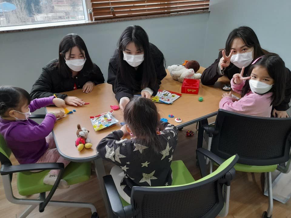 KUMFA is a Korean organization that provides unwed mothers - who often face discrimination - with advocacy, counseling, food, shelter, & medical aid programs help them raise their children. ARMY were proud to give them our support, and made a BIG impact on their program!