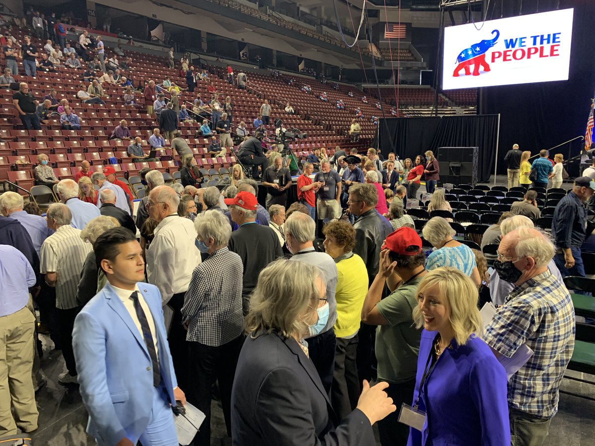 GOP delegates are supposed to be voting electronically, but it appears some are having trouble right now. This is the line to the help desk.  @fox13  #utpol  #utgop