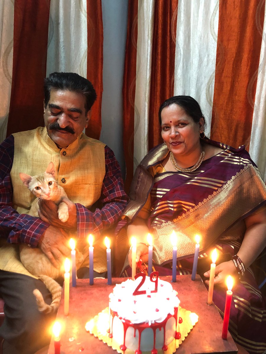Anubhaupadhyay2's tweet photo. 29th Wedding Anniversary Celebrations 🎊🥳🎉
#mummypapa #29thanniversary #May1st #MayDay2021 #aucapt #acapt #homequarantine #Celebration https://t.co/yw1wZTuvR5