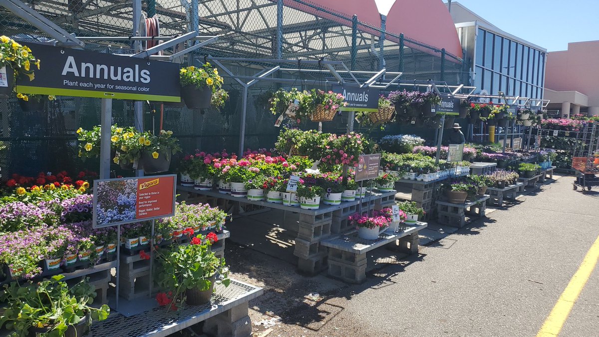 JLPepler's tweet photo. S. Attleboro ready to G.E.T it this weekend,  @ChrisYoungHD @KJChamberland @JasonArigoni @jxcosta68 https://t.co/ZbUHUwRfTZ