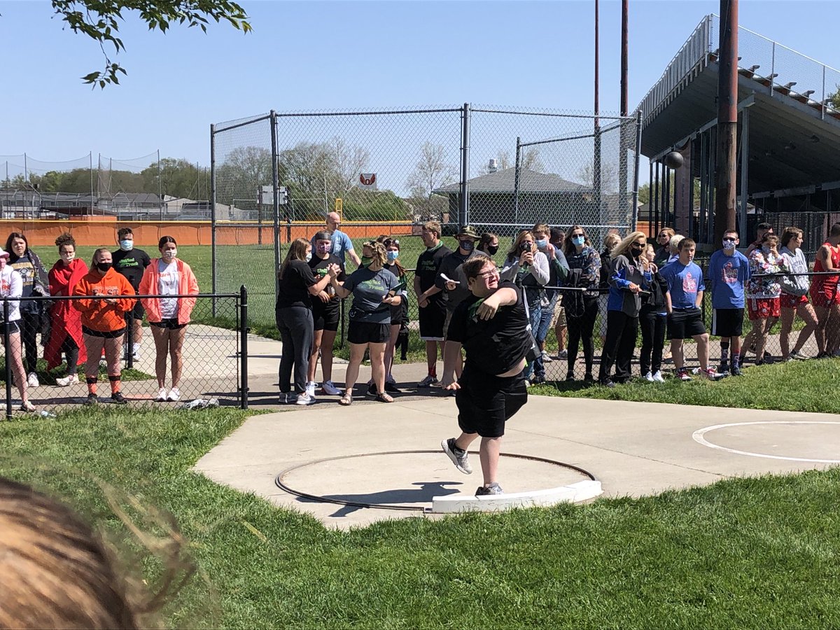 More Unified Athletes flexing their muscles at today’s HHC conference meet. ⁦<a href="/CehsUnified/">CEHS Unified Track</a>⁩
