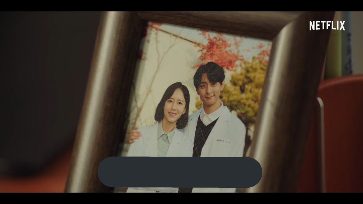  YOO SEUNGJAEBerdasarkan yang ditulis di profilnya, Seungjae ini dokter obgyn lulusan Hankuk UniversityDia udah punya istri, yang juga seorang dokter, namanya Juyeong #LawSchool