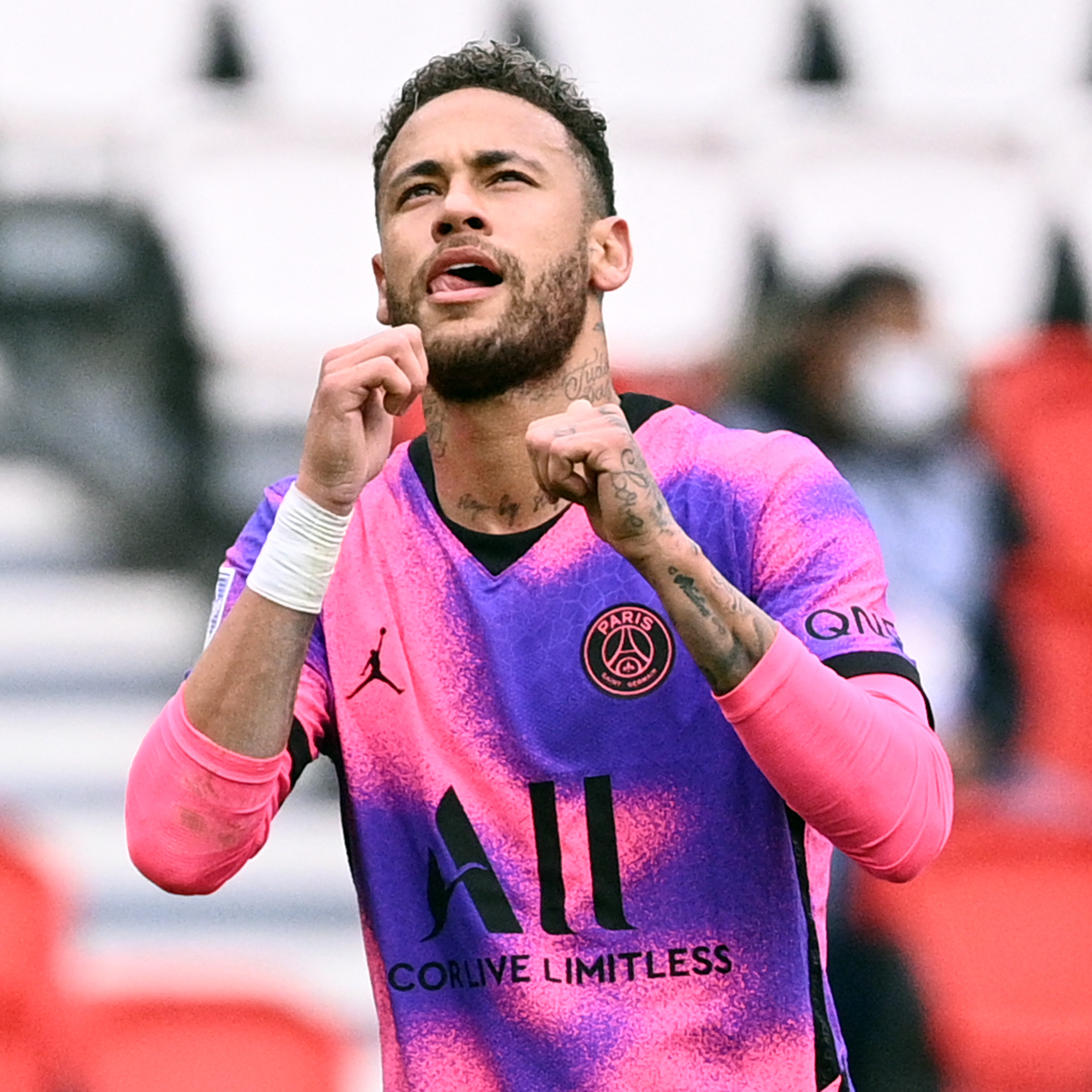 GOAL on X Neymar gives PSG the lead in their crucial Ligue 1 match against Lens https t WtqHC5DkKj X