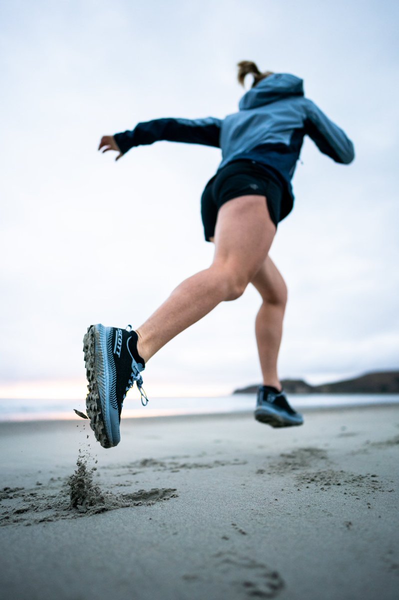 annafrosty's tweet image. So excited and honoured to be joining the @scottrunning team! It has always been important to me to represent a brand that I believe in, that I have similar goals with, and that I can feel at home with. @scottrunning is all that and more.

📸 Sean Beale 
#NOSHORTCUTS