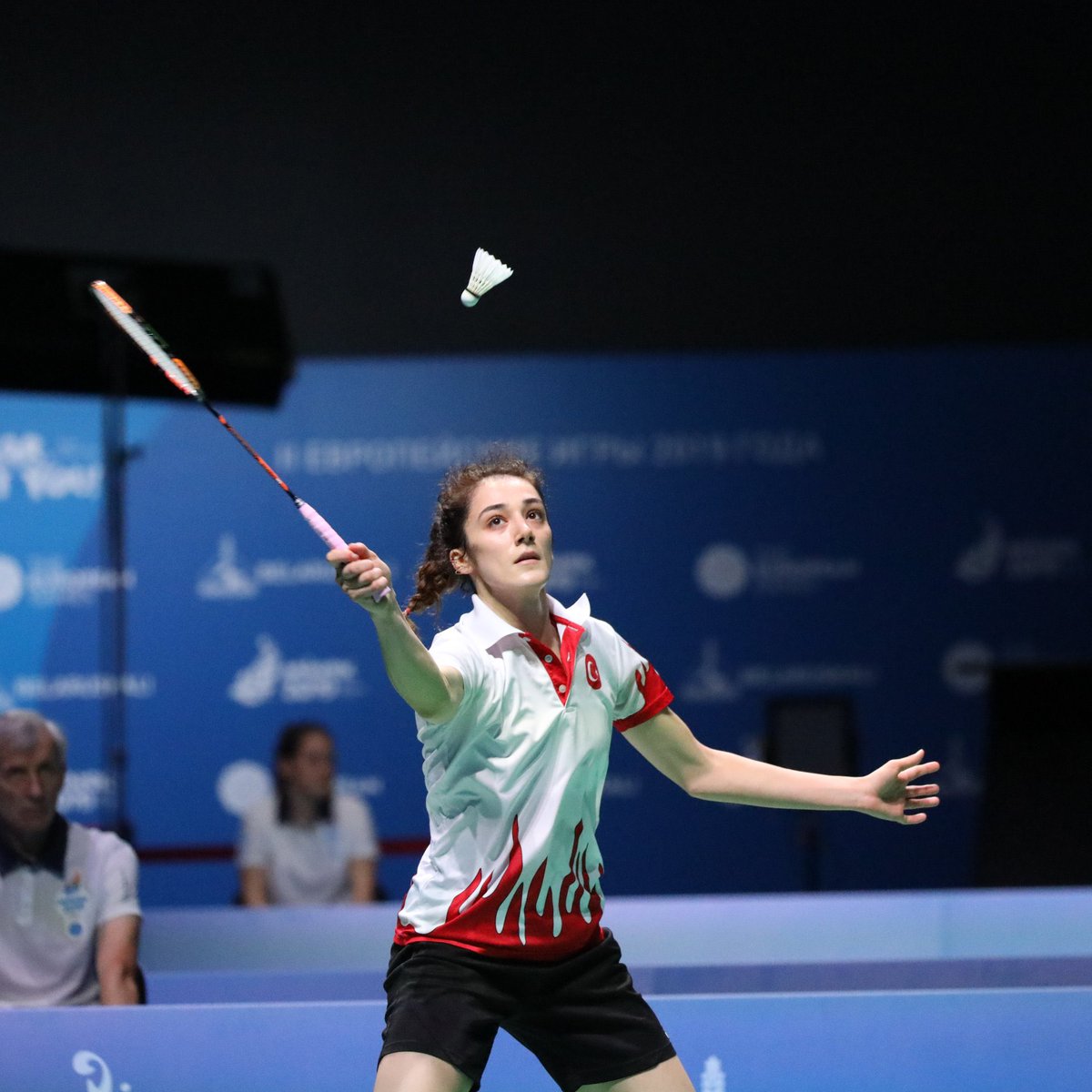 Neslihan Yiğit Avrupa Üçüncüsü! 🇹🇷
Avrupa Badminton Şampiyonası'nda sporcumuz Neslihan Yiğit, yarı final mücadelesinde Dünya ve Olimpiyat Şampiyonu Carolina Marin’e 21-18/21-9 setlerle 2-0 yenildi ve🥉madalya kazandı. 🏸
Tebrikler Neslihan! 👏