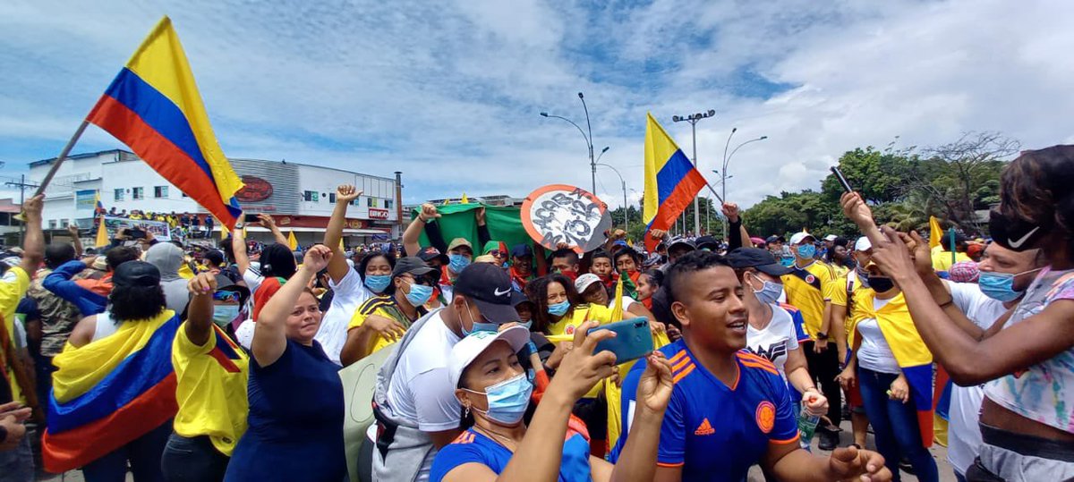 FelicianoValen's tweet image. Y entra la MINGA DEL SUROCCIDENTE A LA CIUDAD DE CALI. !El pueblo no se rinde carajo!