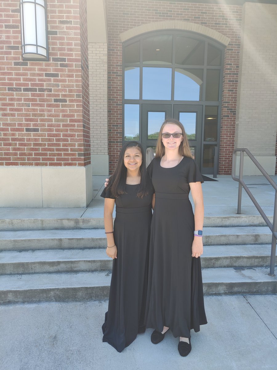 Looking forward to a great concert from the District VII 9-10 High School Honor Bands with these young ladies! @JameyAlcornPHS  <a href="/Pepperell_Pulse/">Pepperell High School</a>
