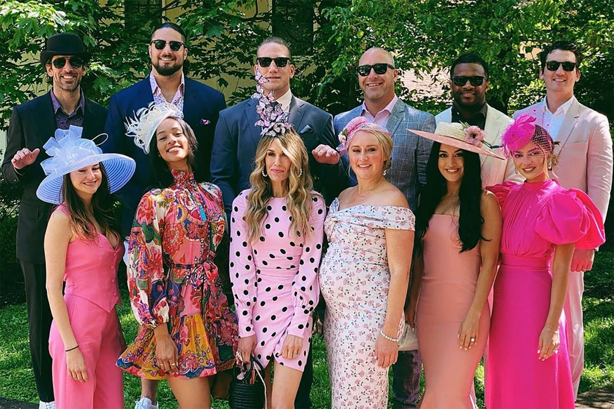 Aaron Rodgers emerges at Kentucky Derby amid Packers drama