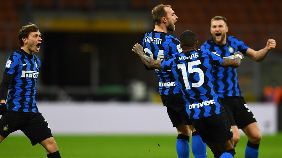 Vtwenty4's tweet photo. "SCUDETTU? INTER SÌ!"

Un anno dopo ha avuto ragione ❤️
#CrotoneInter #Eriksen https://t.co/EufYn6AbuM