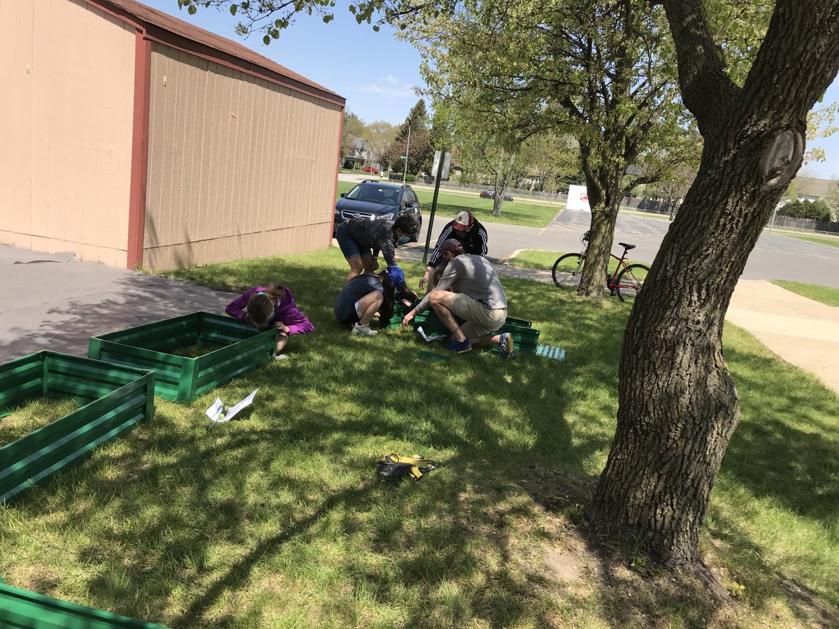 RWpride's tweet image. Growing the RW Garden thank you to NEF, Mrs. &amp;amp; Mr. Siambekos, &amp;amp; the RW Garden Club!