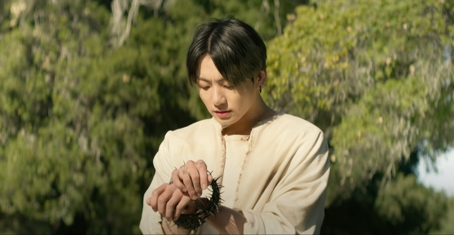 Going back to Jungkook, he seems to have found the perfect spot for baptism!He goes into the lake & lowers his thorn-bound wrists."Repent & be baptized... in the name of Jesus Christ for the forgiveness of your sins, and you will receive the gift of the Holy Spirit" - John 14:6