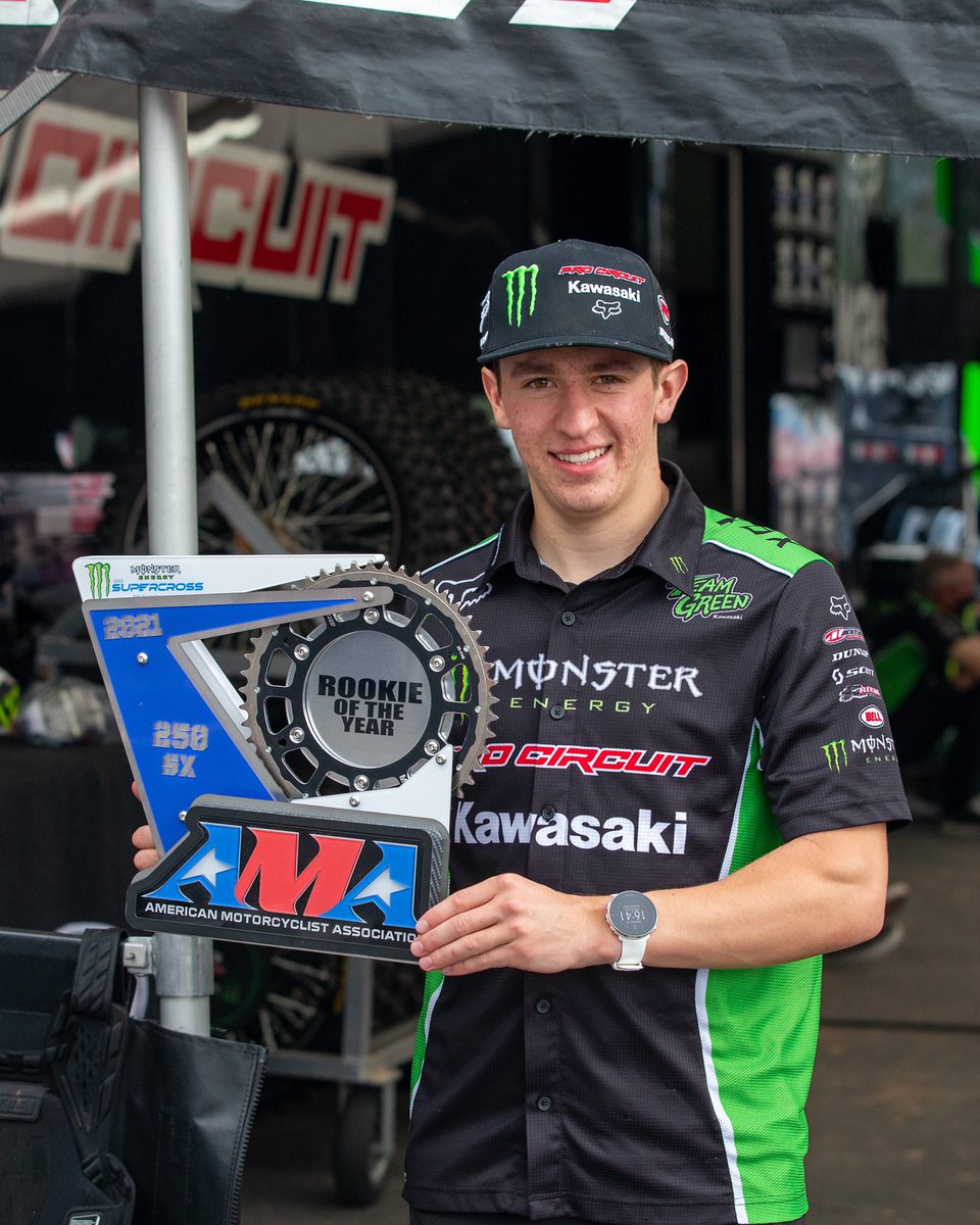 Congratulations to your 450SX &amp; 250SX Rookies of the Year, Dylan Ferrandis and <a href="/sethhammaker/">Seth Hammaker</a>! 🏆

#SupercrossLIVE #MonsterEnergy