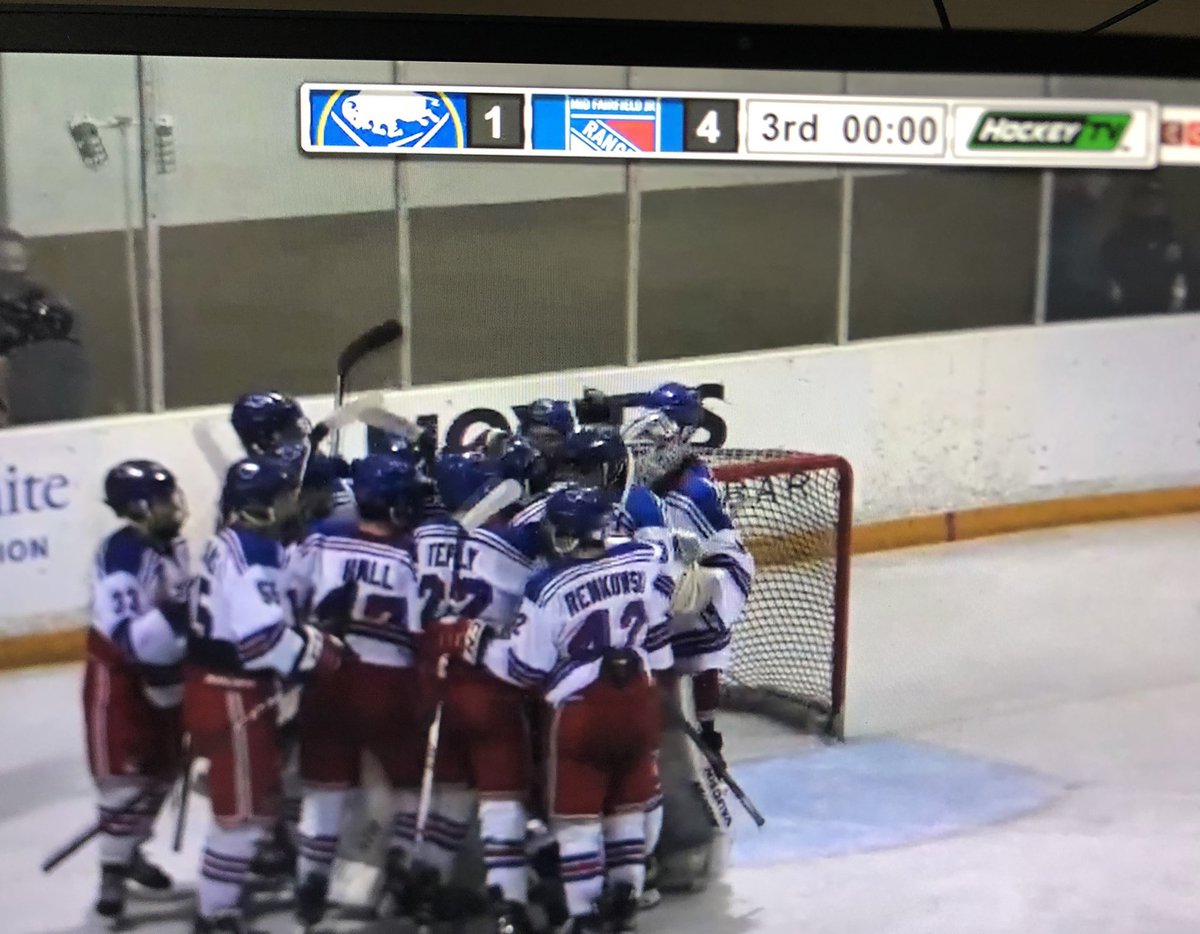 Boys live another day! 4-1 versus a tough Buffalo team.
Goals by: Gibbons, Friedman, Guzzo, Fine.  Great team win!!!!