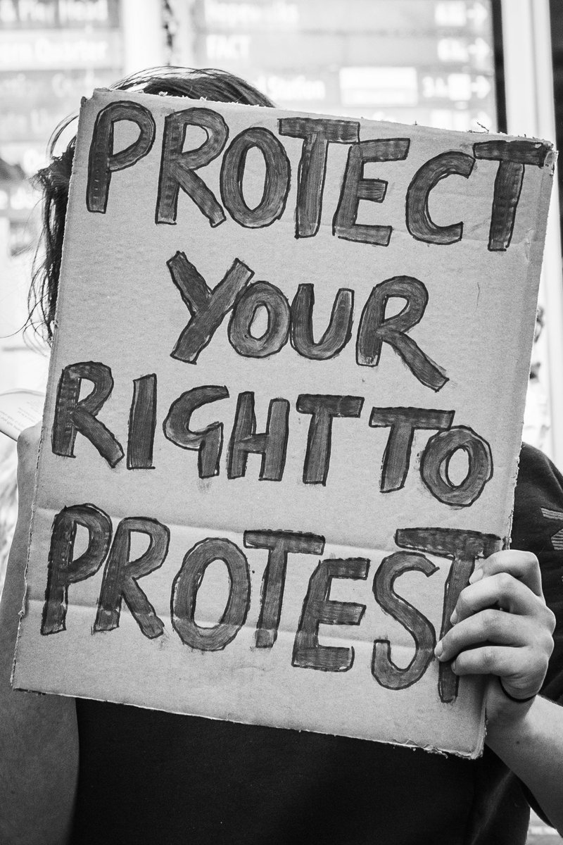 jazaminsinclair's tweet photo. Protest against the Police, Crime, Sentencing & Courts Bill, Liverpool, 1st May, 2021
.
#KillTheBill #KillTheBillProtest #PCSCbill #PoliceCrackdownBill #RightToProtest #FreedomToProtest #ToriesOut #Liverpool https://t.co/ZvkXjgs21j
