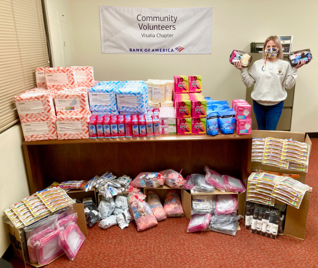 parkhurstheidi's tweet photo. Wow - this was an inspiring piece about my #Fresno teammate, Ashley! Through her leadership, #BofAVolunteers assembled 850 self-care kits to be donated to women's shelters across the Central Valley. https://t.co/yB5ZVl41hK https://t.co/FPX5vKkuMJ