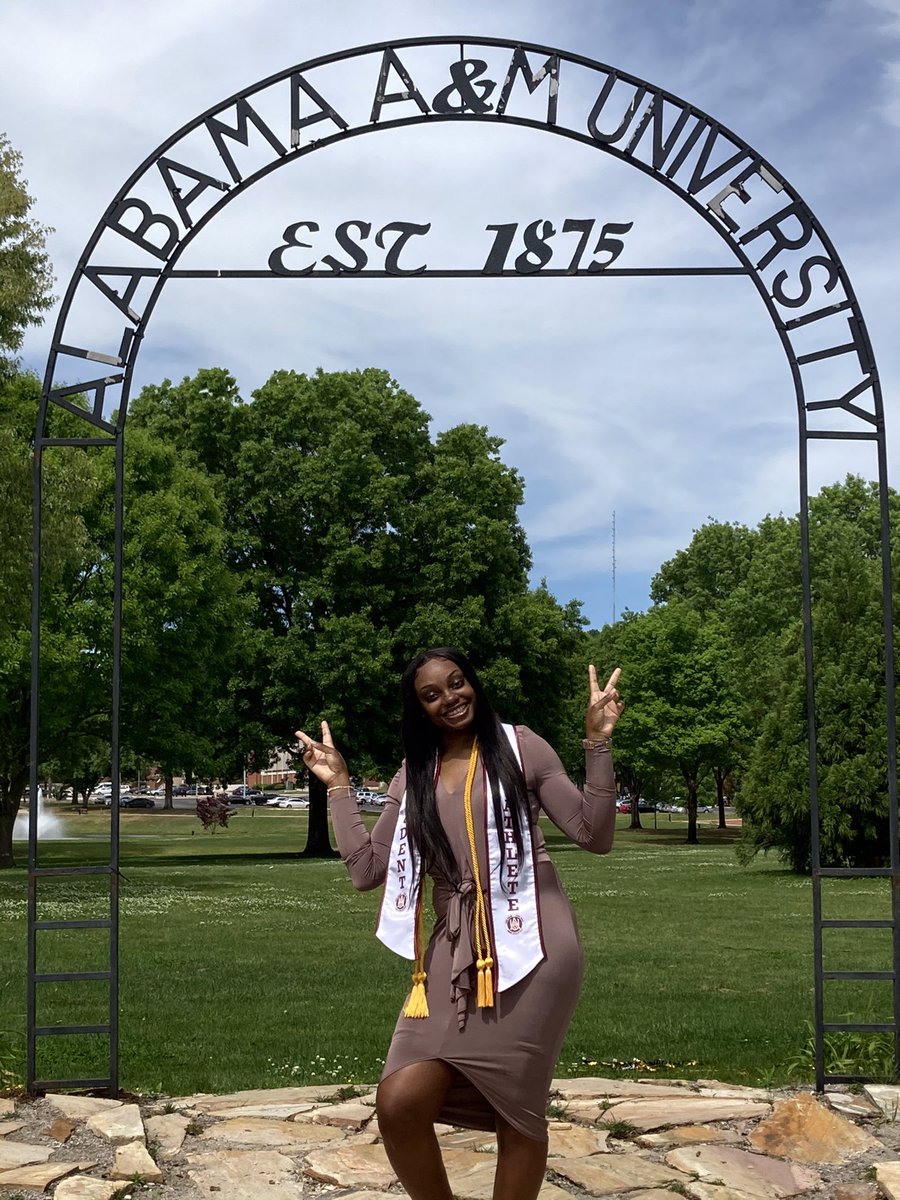 1Boss_Ladyyy's tweet photo. I’m the first to leave my hood and graduate college! I beat the odds and exceeded the limitations. Today, I broke a generational curse and became the first to graduate college in my family. B.S in Sports Management, Cum Laude! #AAMU20 #HBCUMADE #SouthMainBaby #WoodhillBaby❤️🙏🏾🐶 https://t.co/RClPgUdz5p